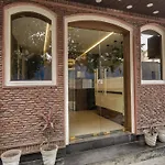 Oyo Hotel The Heritage Inn